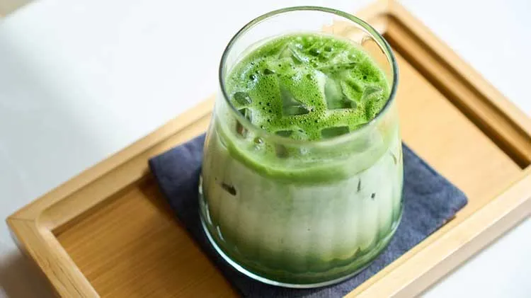 How to Make Iced Matcha